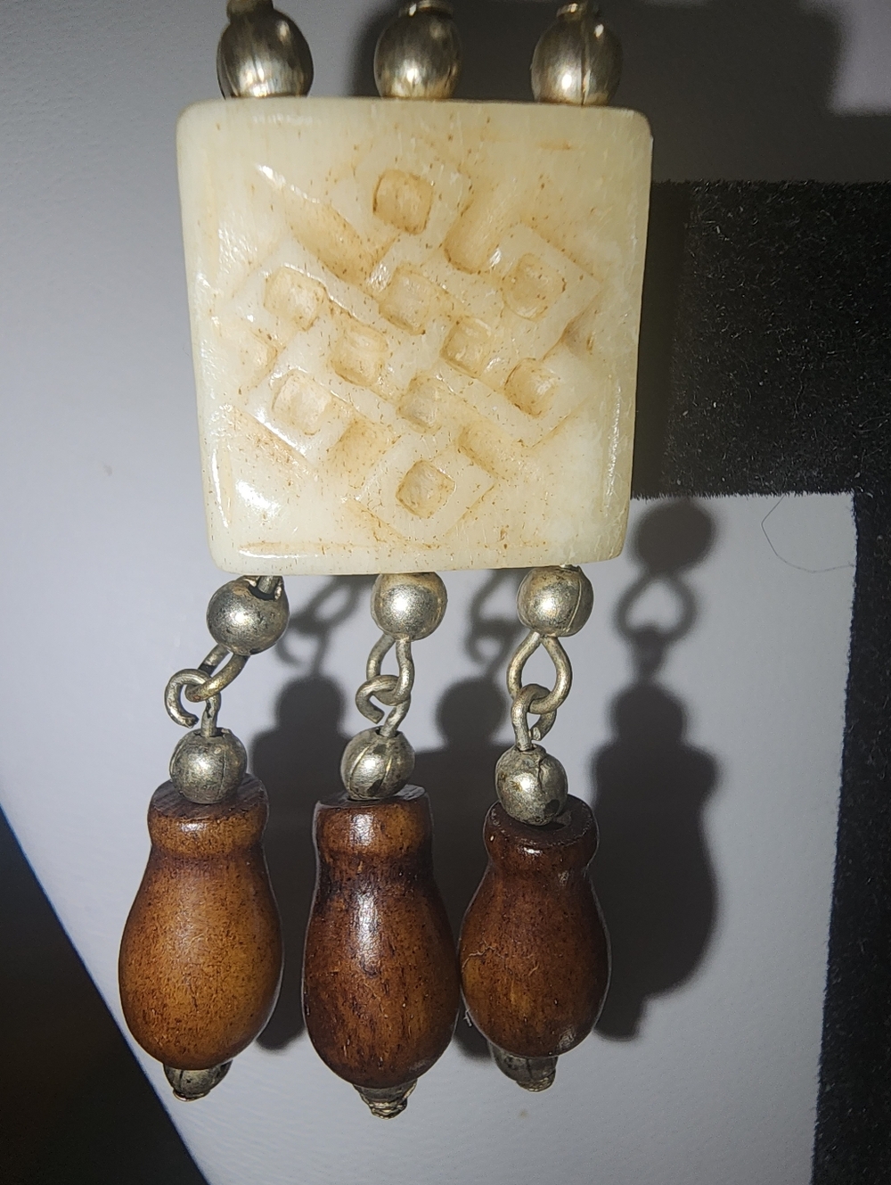 Tibetan Eternal Knot Carved Bone and Stone Post  Pierced Dangle Earrings - Picture 2 of 6